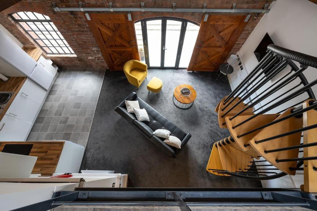 Apartment Marina Bliss: Stylish Mezzanine Swansea